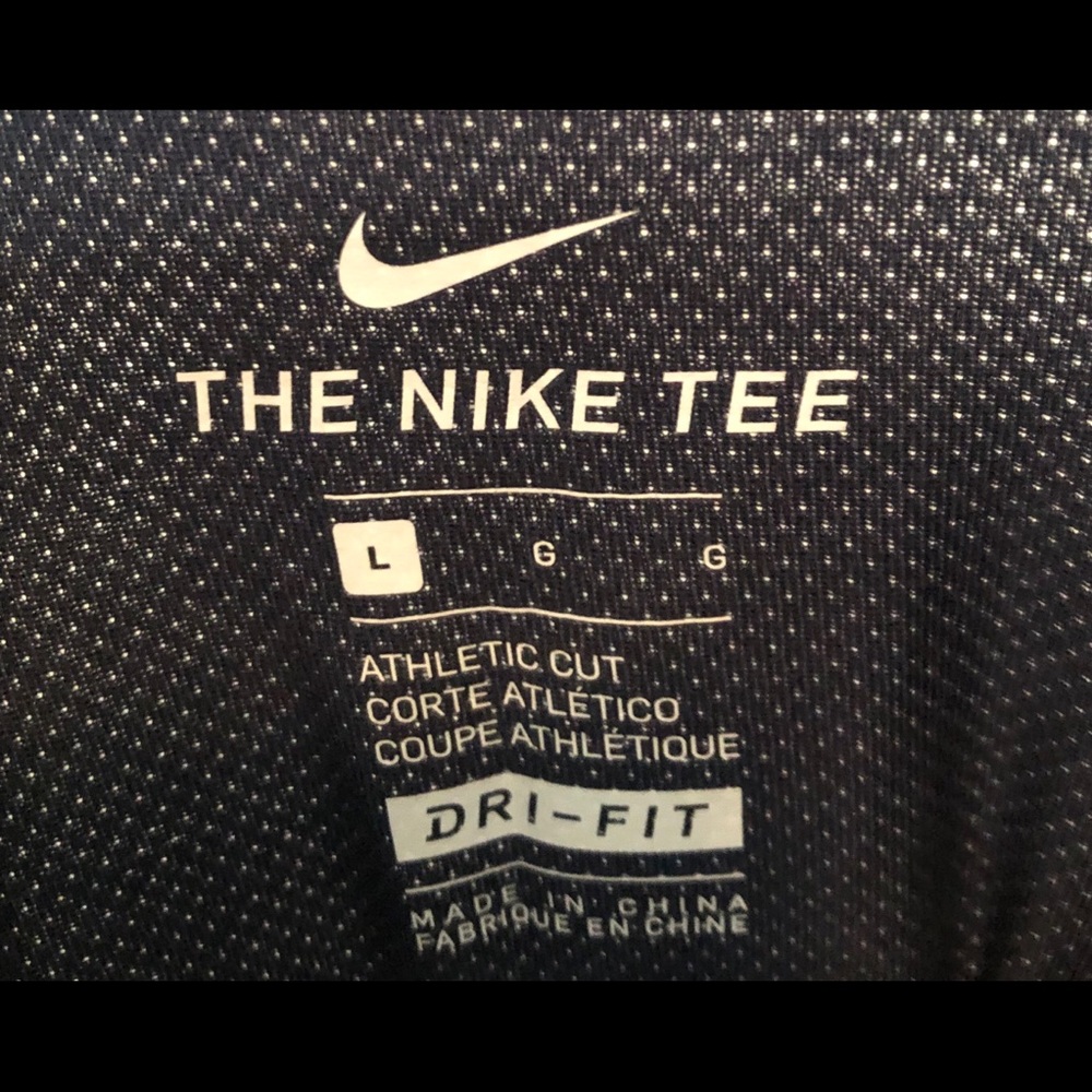 Nike UCONN Huskies dri-fit tee - Picture 6 of 6